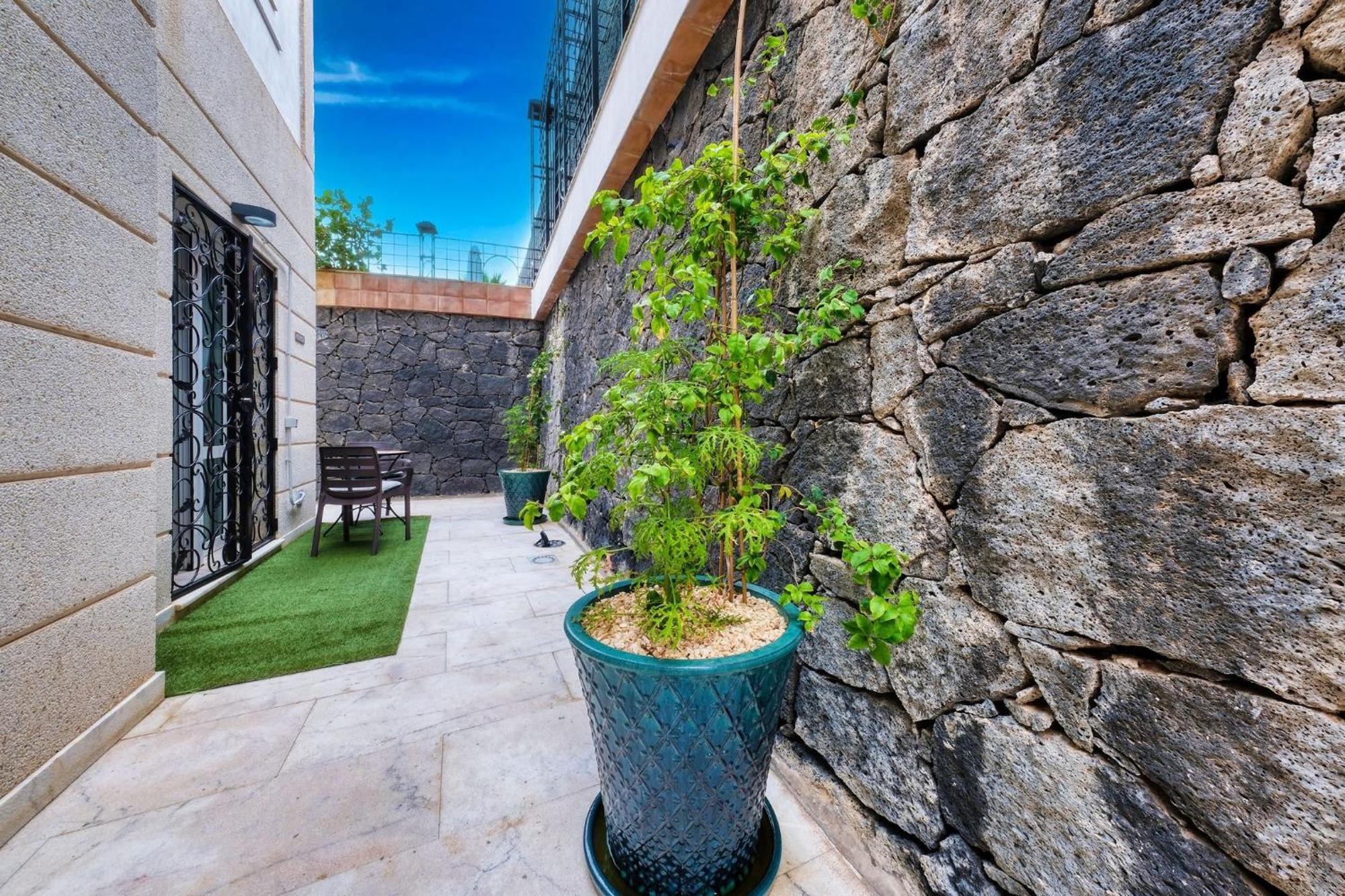 Casa Mia ξενώνας Puerto Calero Εξωτερικό φωτογραφία